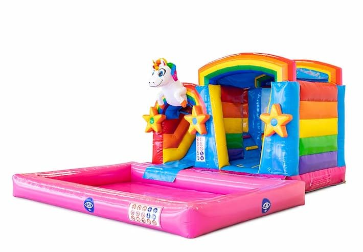 Castel mini cu piscina