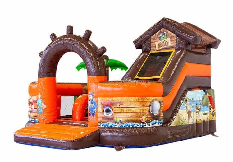 Castel multiplay mare